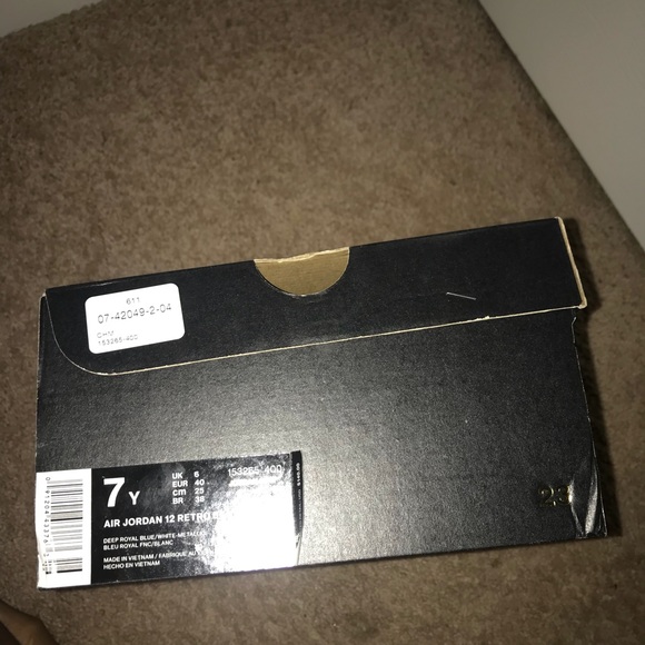 Jordan  Retro 12 Youth Sz Blue Suede - Picture 3 of 5